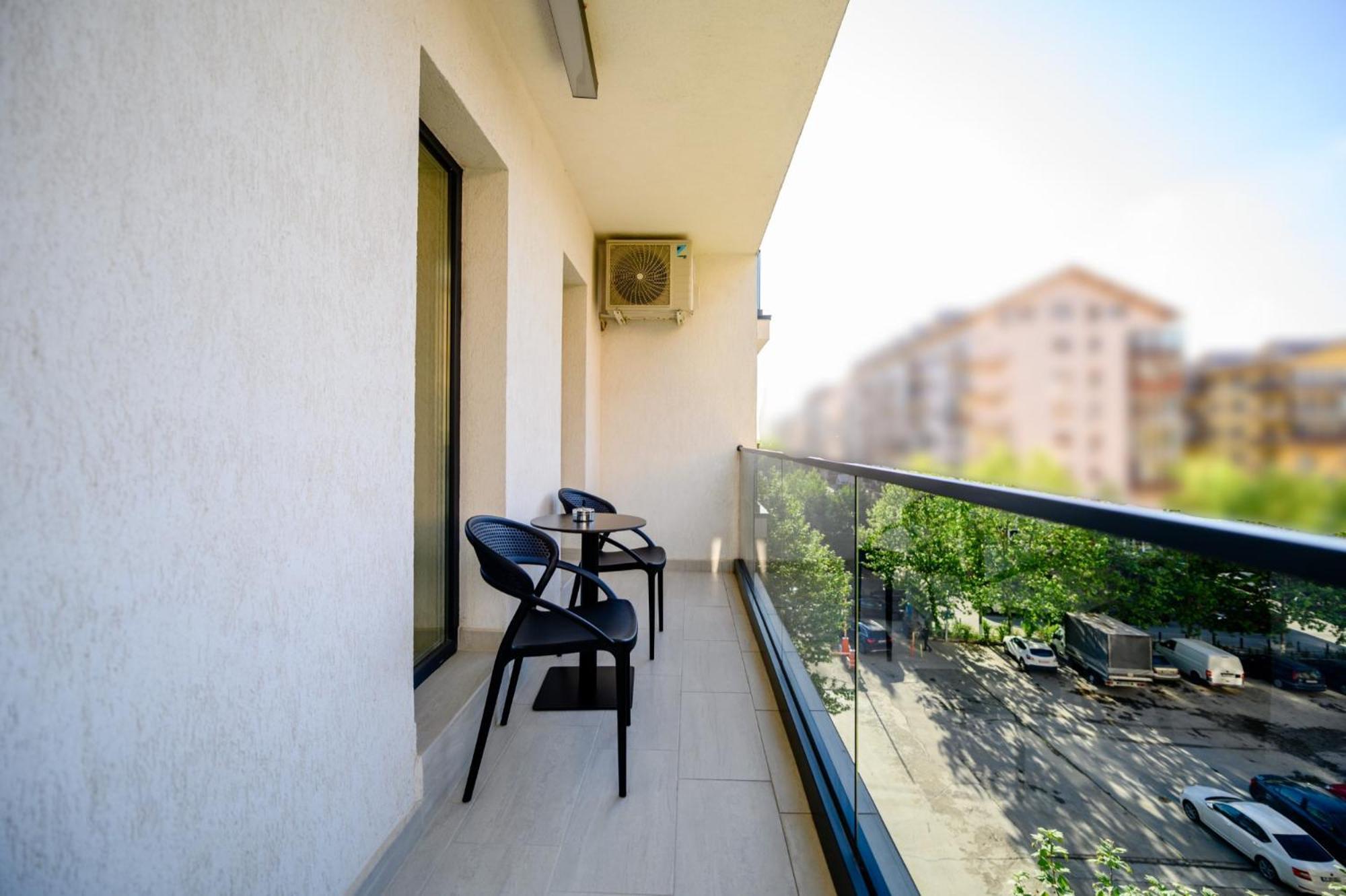 Elitte Inn & Suites Rosu Экстерьер фото